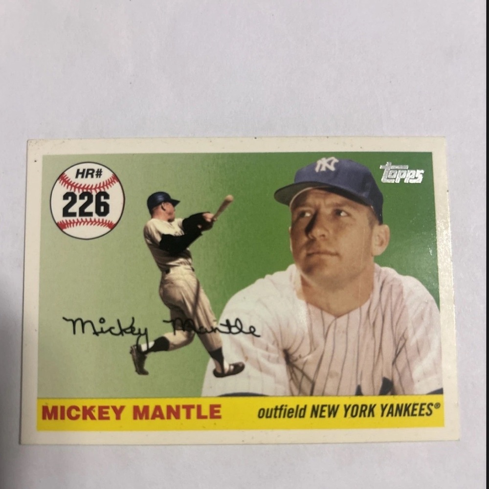 Topps Mickey Mantle Home Run History Card with Red and Green Accents